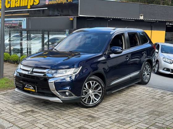 MITSUBISHI OUTLANDER 2.0 COMFORT 16V GASOLINA 4P AUTOMÁTICO MITSUBISHI OUTLANDER 2.0 COMFORT 16V GASOLINA 4P AUTOMÁTICO